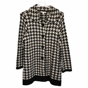 J.M Collection white black long button coat XL